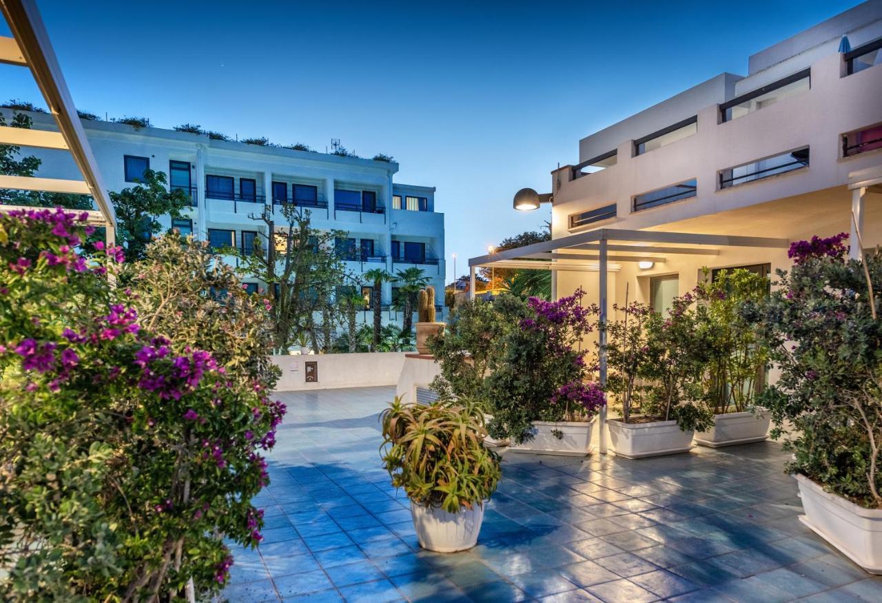 Hotel Acacia Marina Marina di Ragusa Exterior foto