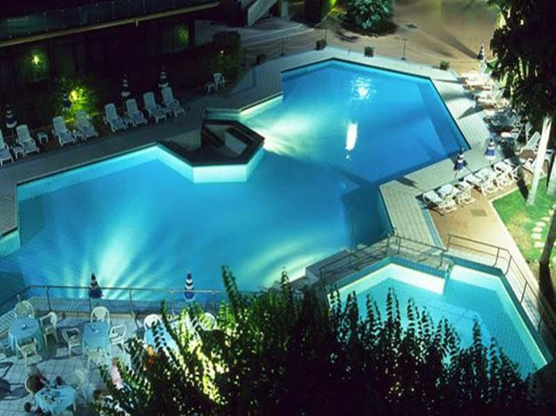 Hotel Acacia Marina Marina di Ragusa Exterior foto
