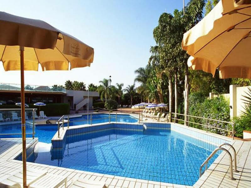 Hotel Acacia Marina Marina di Ragusa Exterior foto