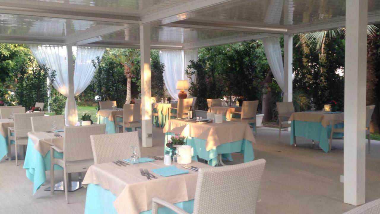 Hotel Acacia Marina Marina di Ragusa Exterior foto