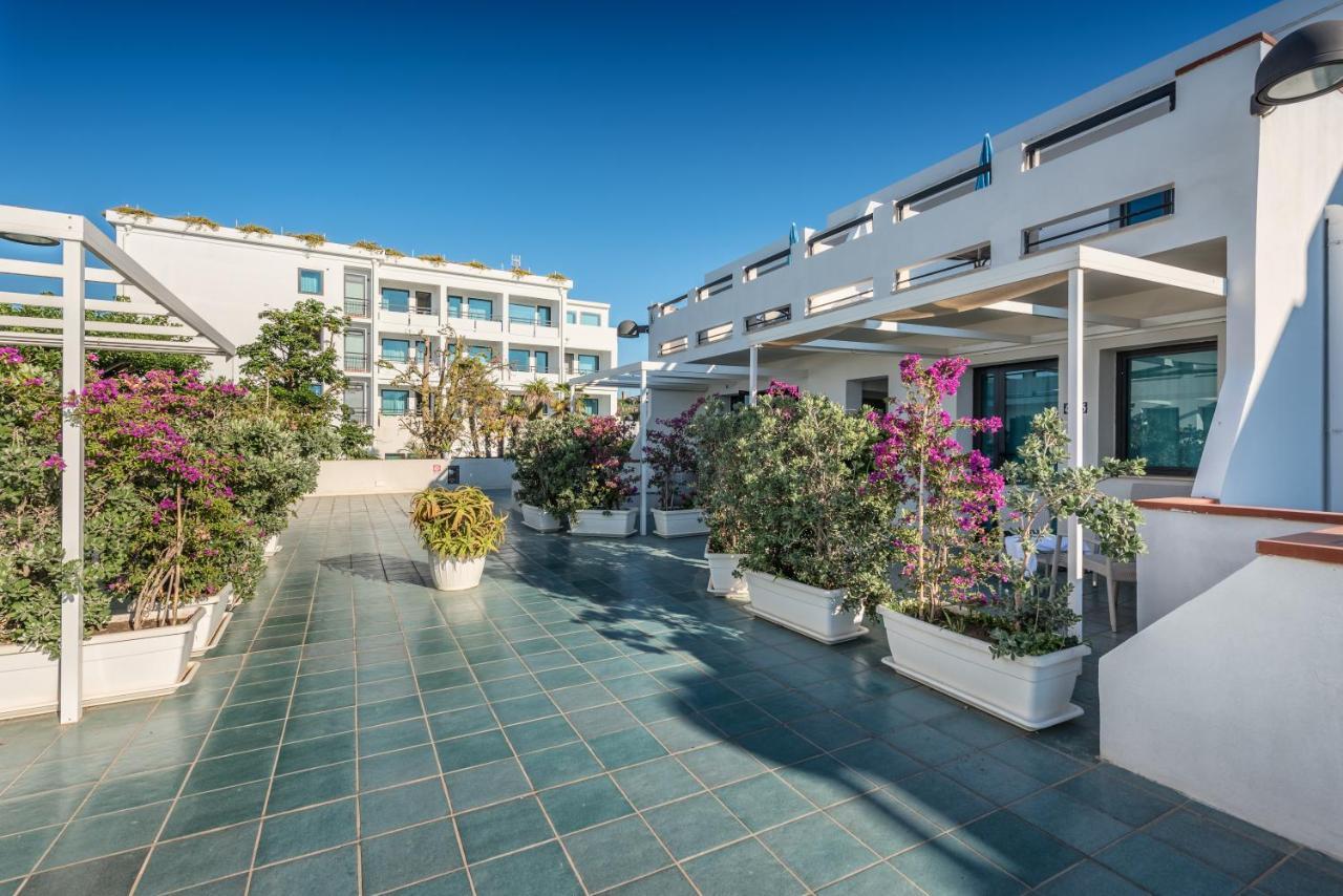 Hotel Acacia Marina Marina di Ragusa Exterior foto